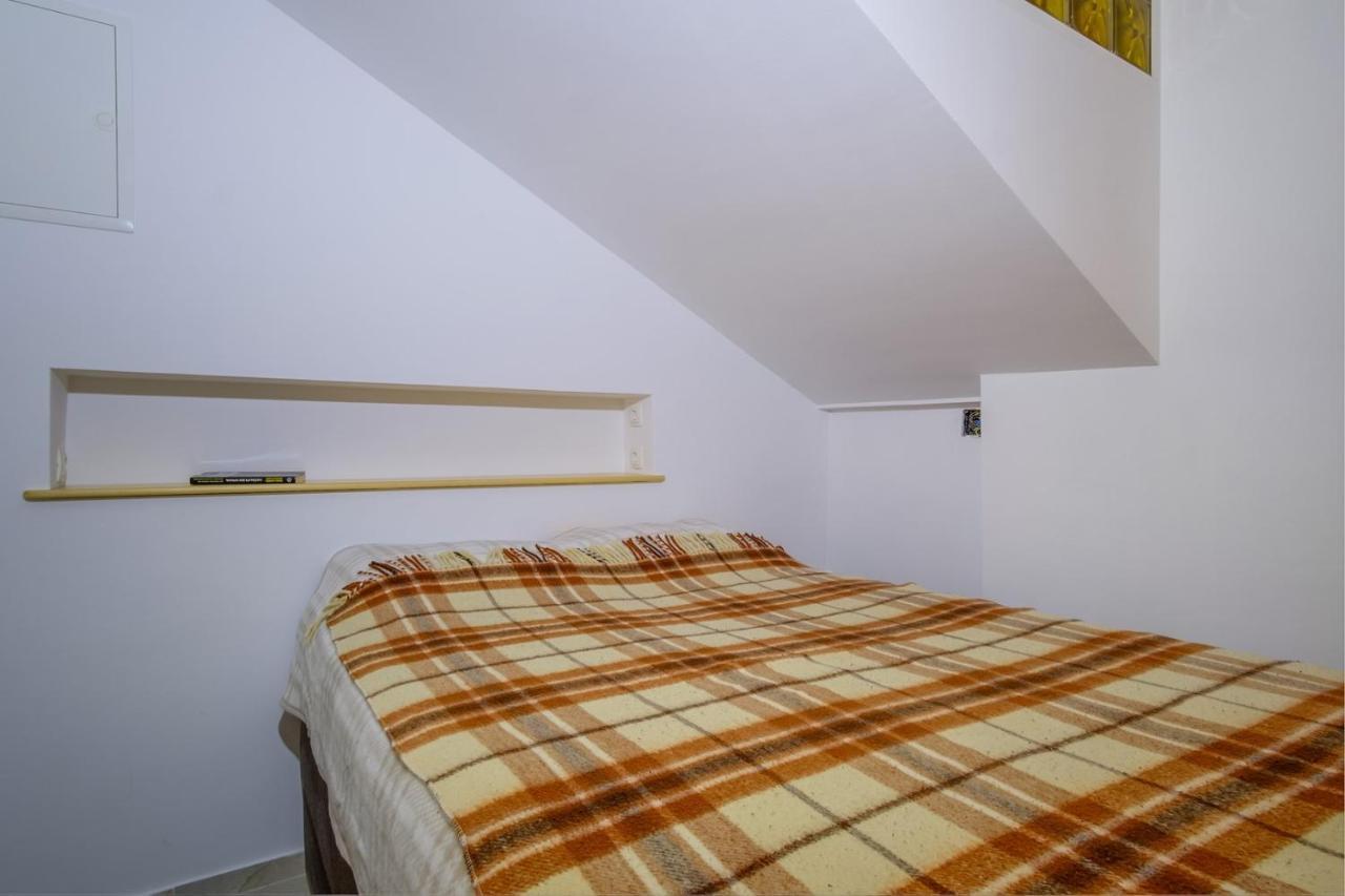 Elegant Apartment Iris Мали-Лошинь Экстерьер фото
